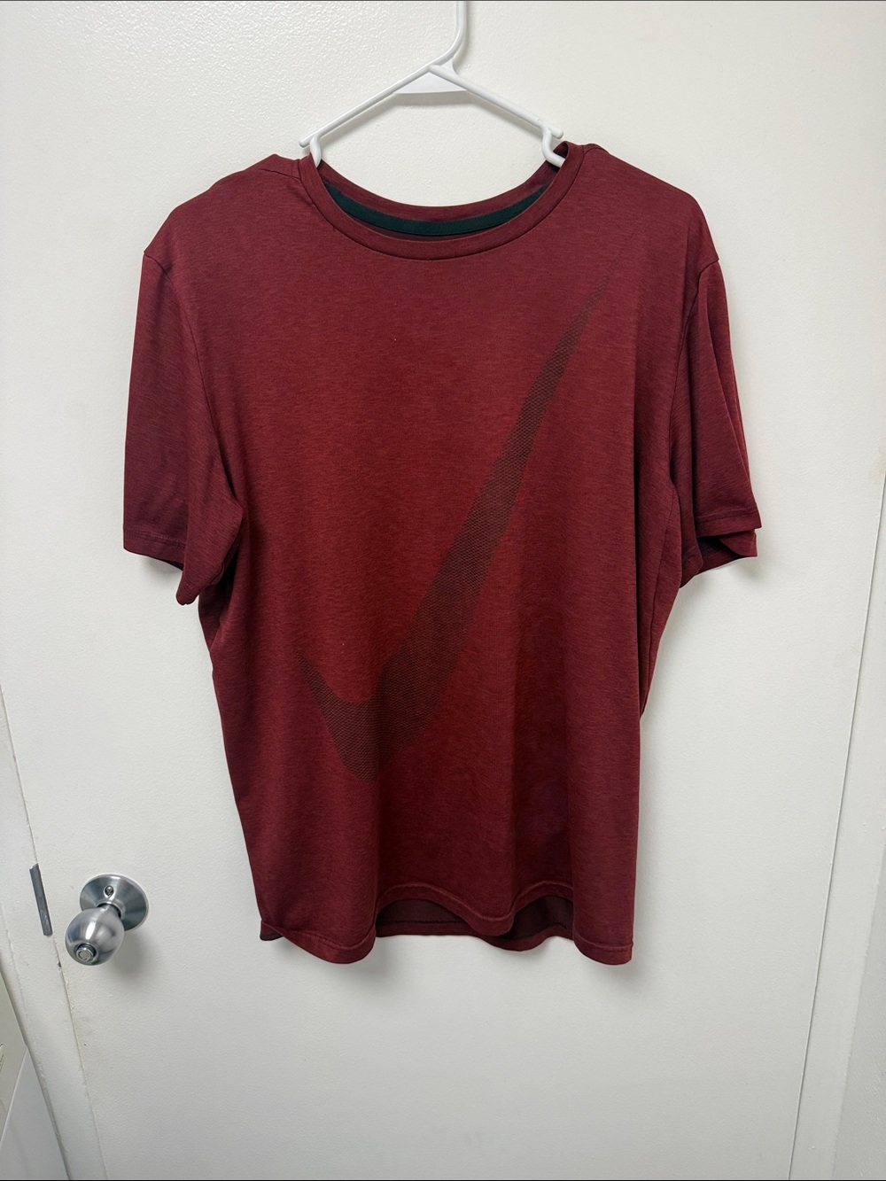 Nike Men's Maroon Short Sleeve Swoosh Dri-fit Tee